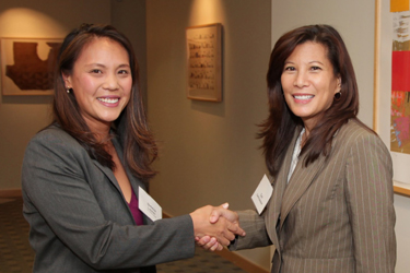 Debbie Lauber and Chief Justice Cantil-Sakauye 
