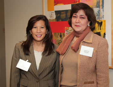 Chief Justice Cantil-Sakauye and Conchita Applegate